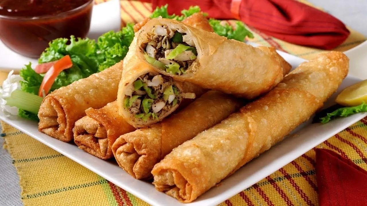 Nem rán giòn tan, vàng ươm, thơm ngon hấp dẫn